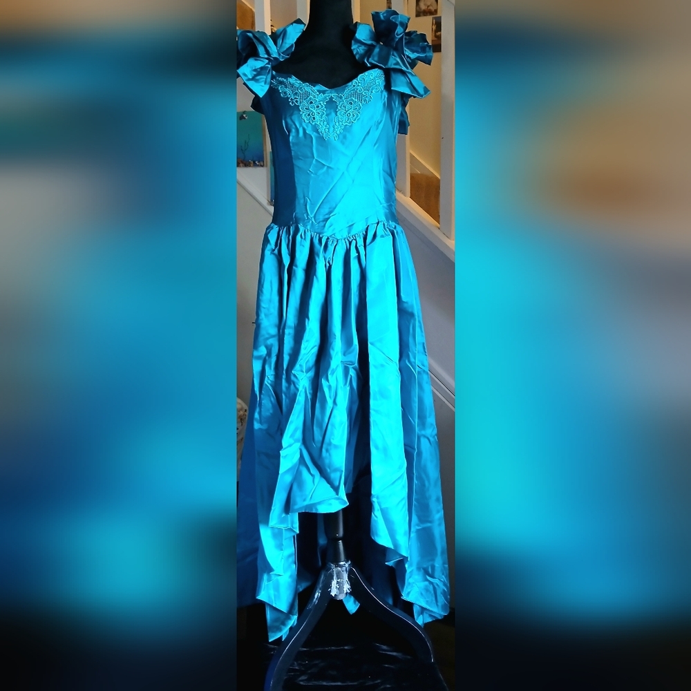 Vintage Gunne Sax Gorgeous Highlow Gown